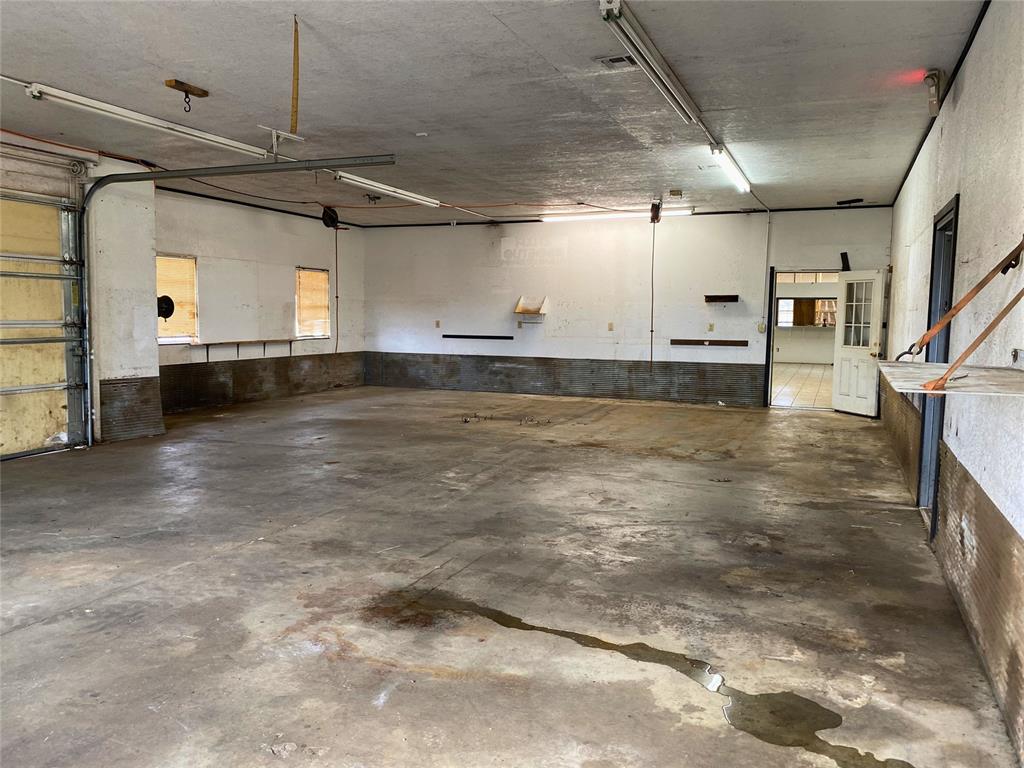 13433 Nw Expressway Property Photo 17