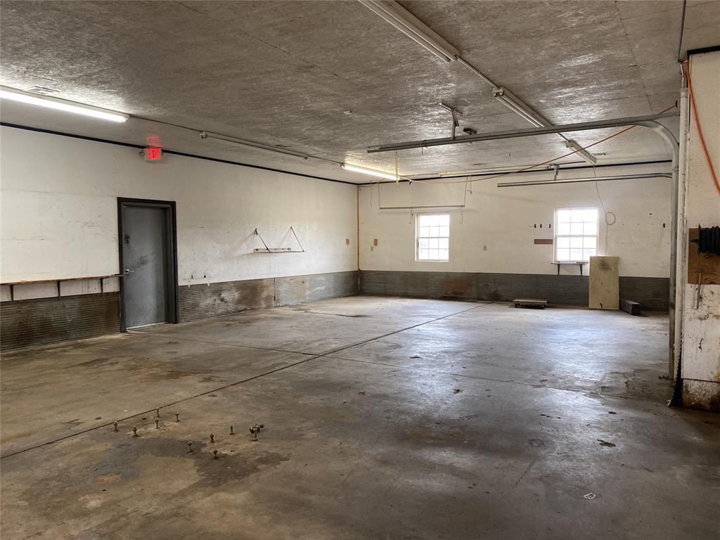 13433 Nw Expressway Property Photo 21