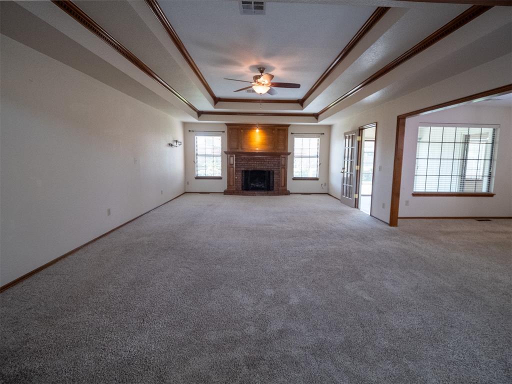 11221 Kingsgate Drive Property Photo 8