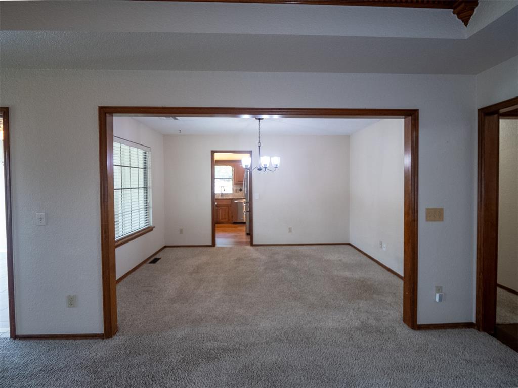 11221 Kingsgate Drive Property Photo 12