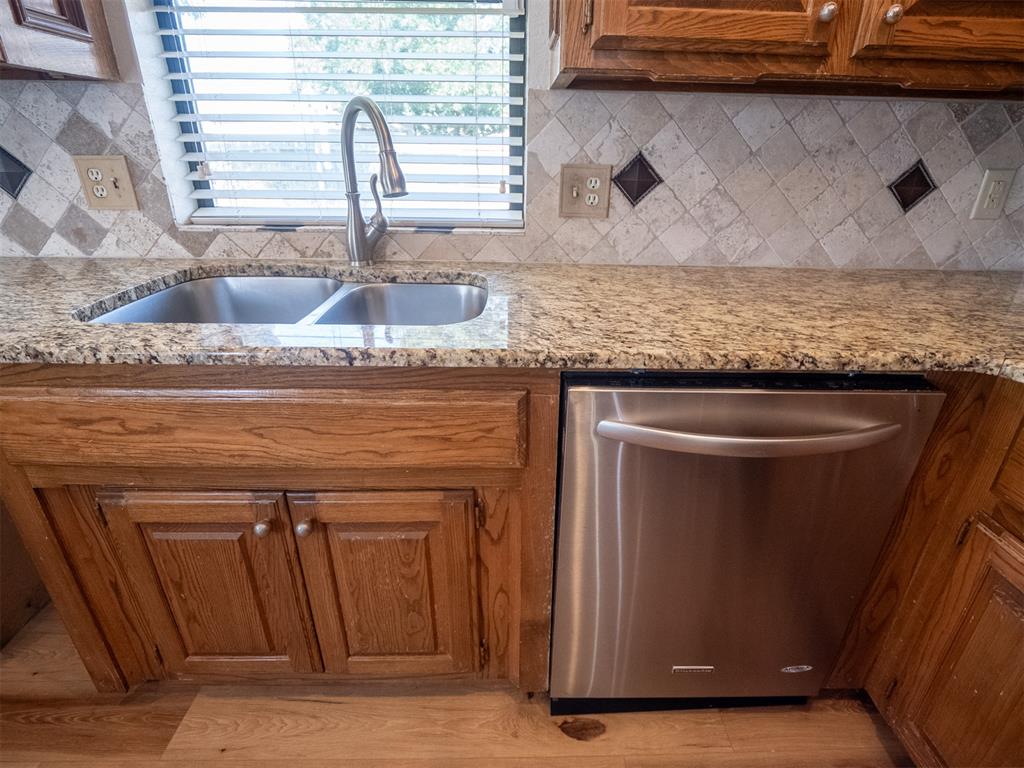 11221 Kingsgate Drive Property Photo 18
