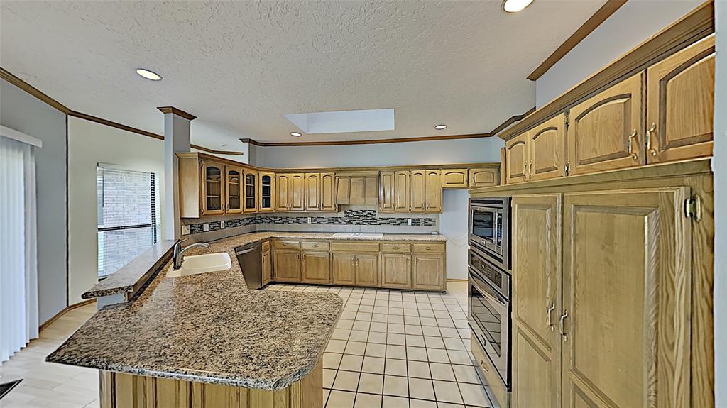 10001 Kay Ridge Property Photo 8