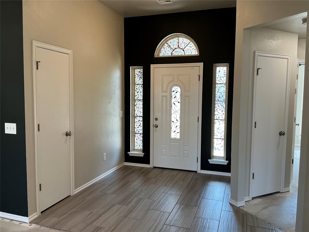 16000 Vicki Drive Property Photo 3