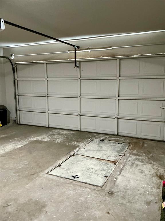 16000 Vicki Drive Property Photo 16