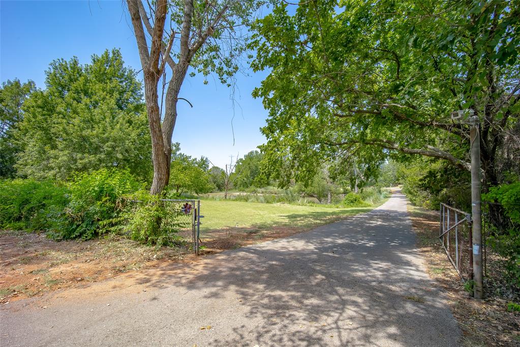 1011 Cedar Drive Property Photo 2