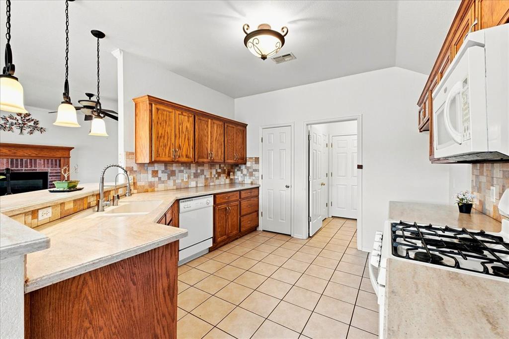 549 Ne 23rd Street Property Photo 14