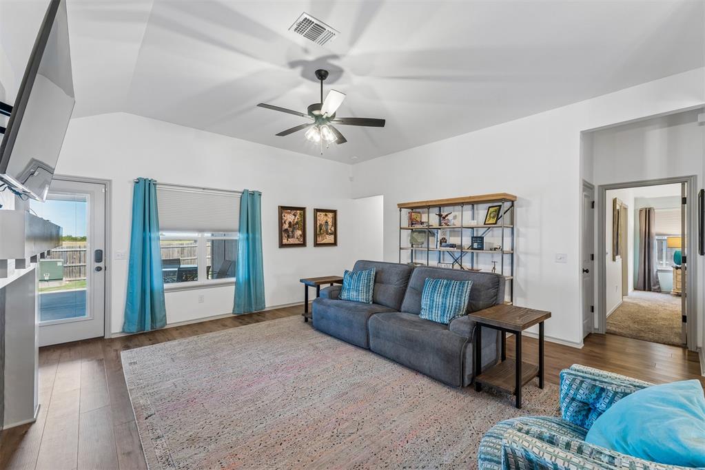 13408 Grass Plain Avenue Property Photo 4