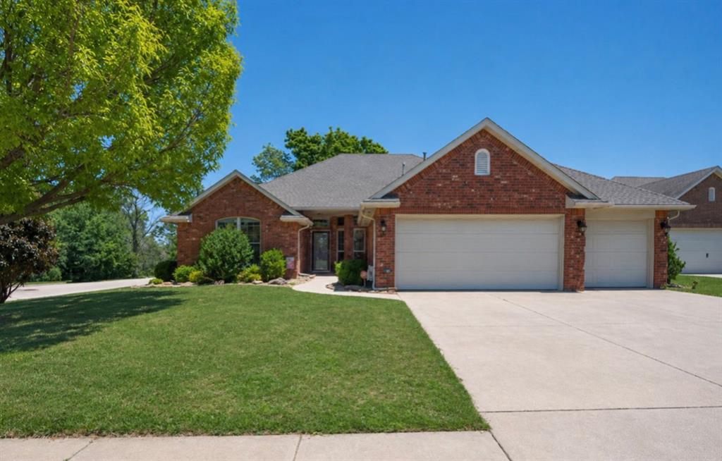 3424 Valley Hollow Property Photo 1