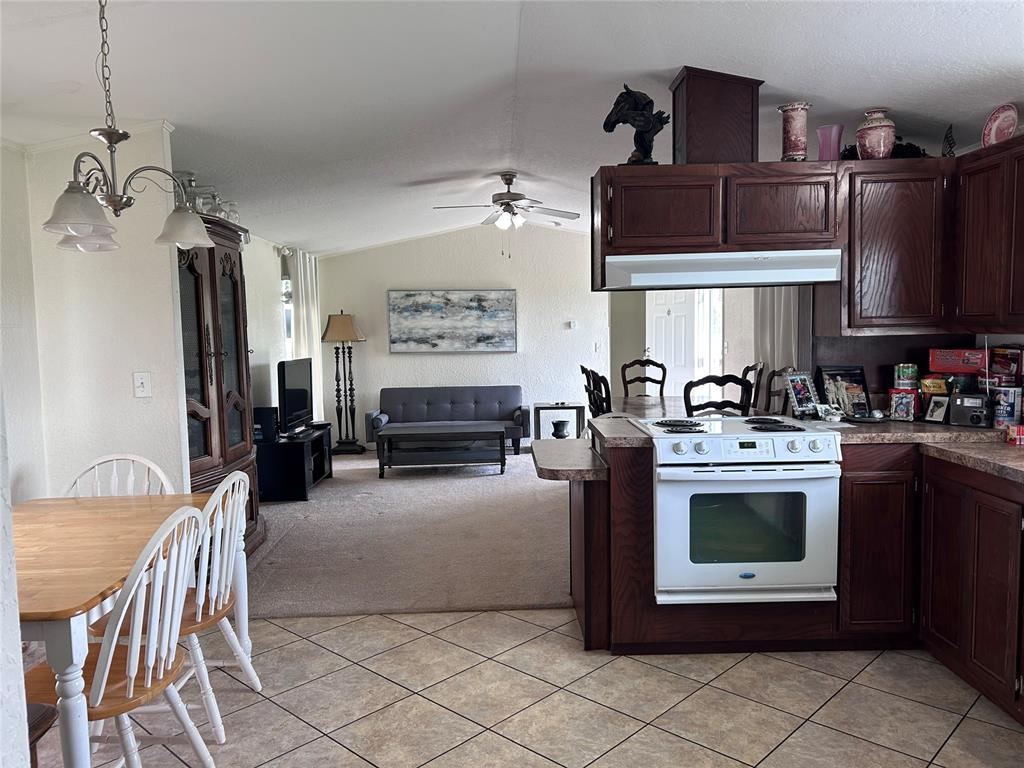 2758 County Street 2780 Property Photo 14