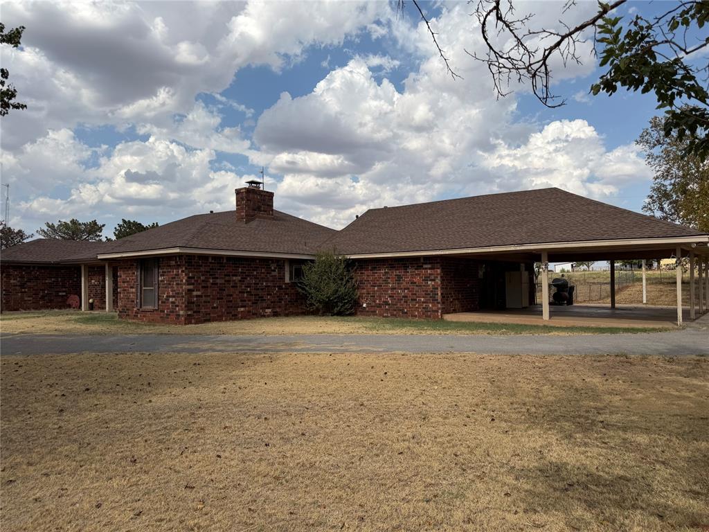 10066 N 2263 Road Property Photo 4