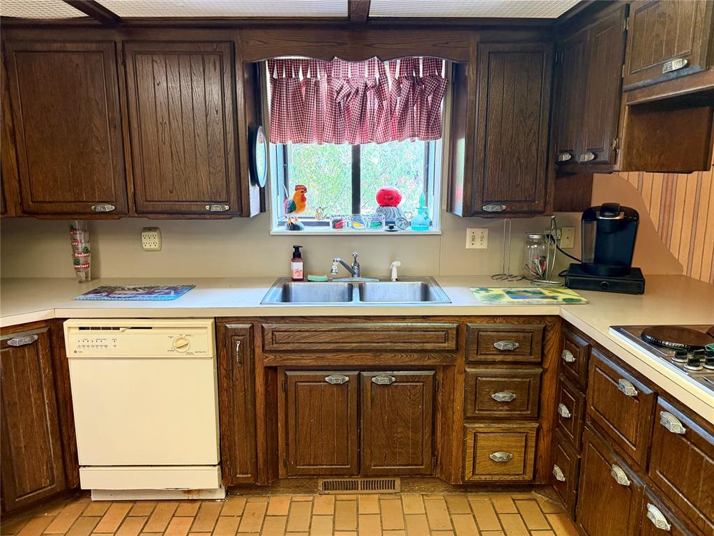 10066 N 2263 Road Property Photo 11