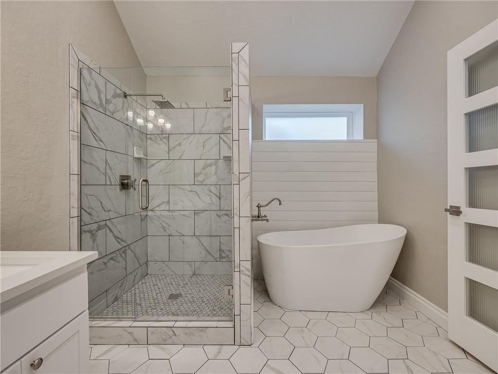 2713 Weymouth Way Property Photo 6