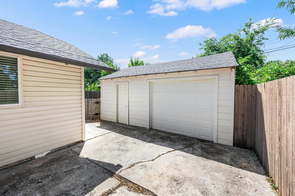 1140 Nw 45th Street Property Photo 30