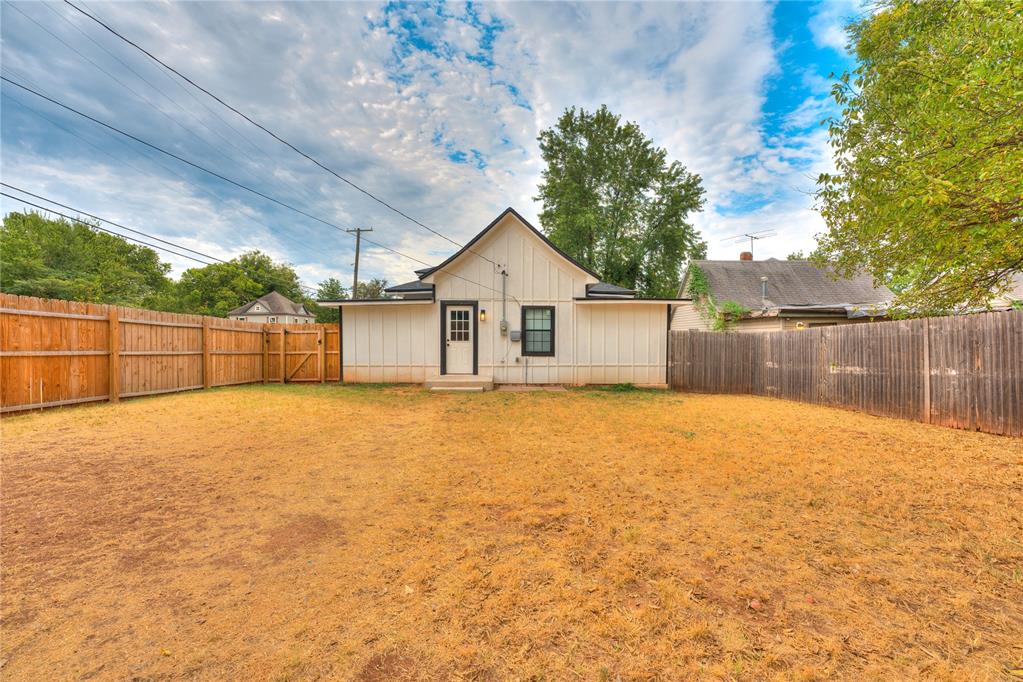524 E Harrison Avenue Property Photo 31