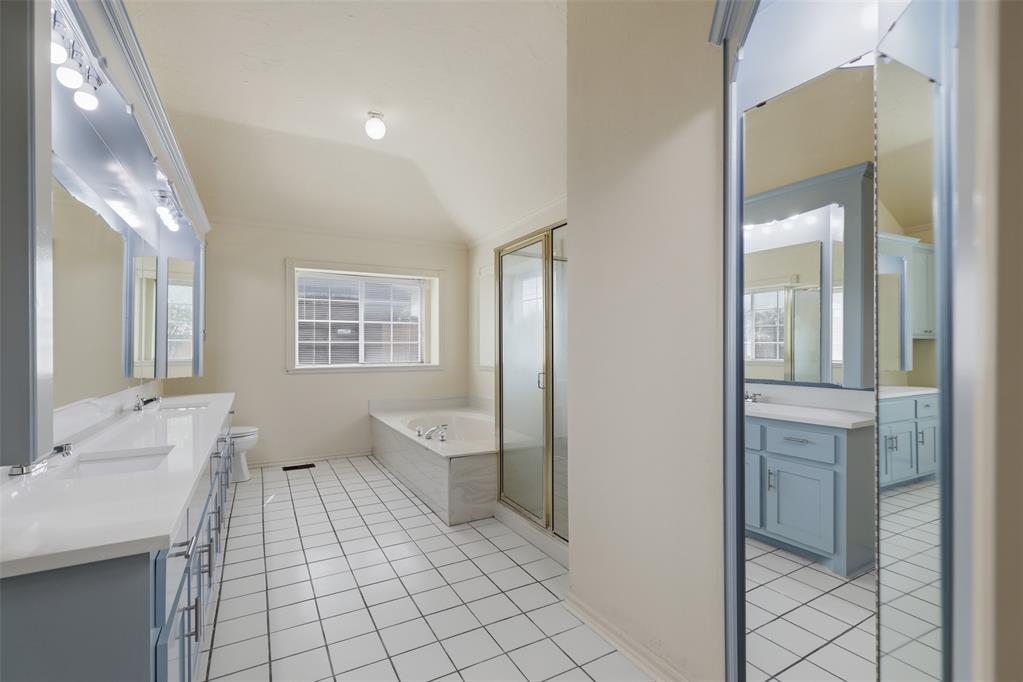 2800 Nw 159th Street Property Photo 12