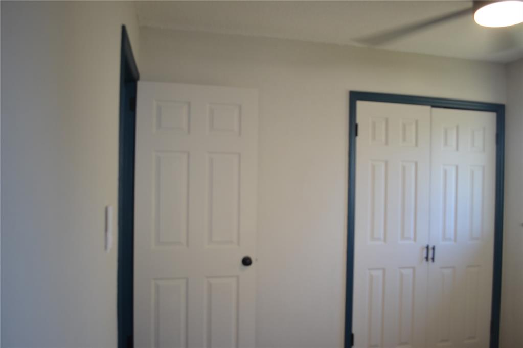 917 W Rulane Drive Property Photo 12
