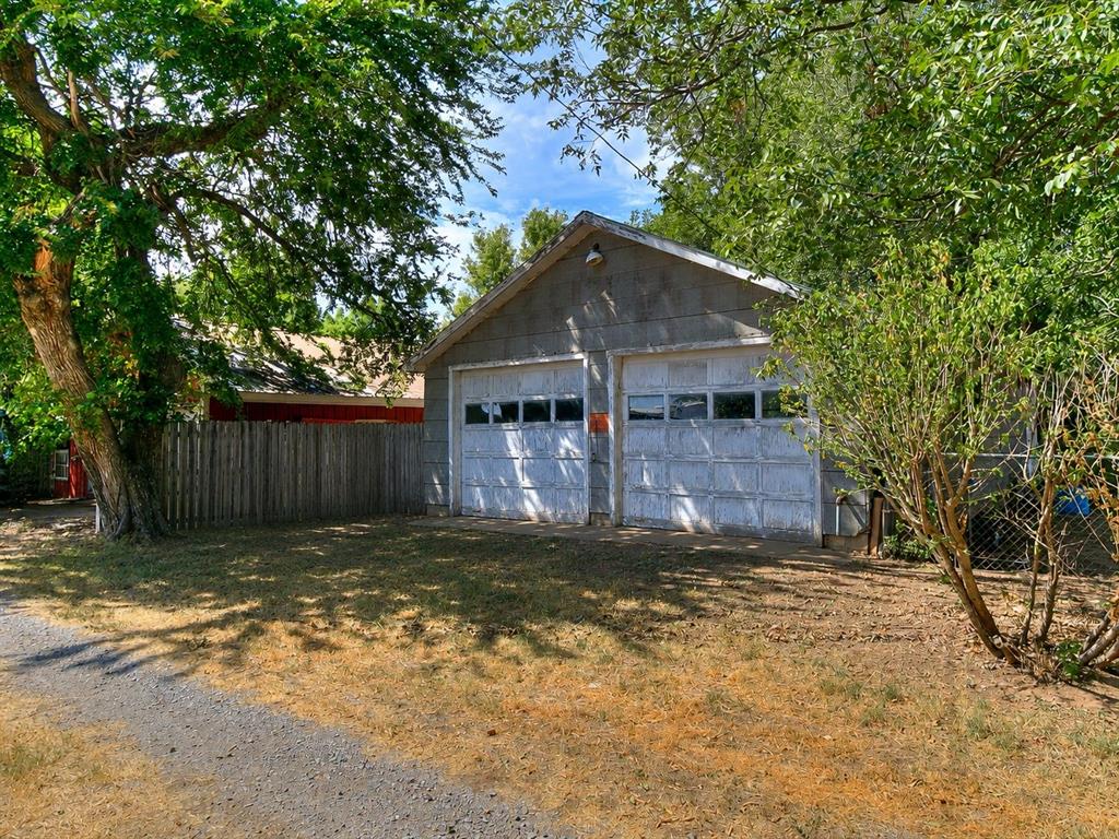 416 E Main Street Property Photo 31