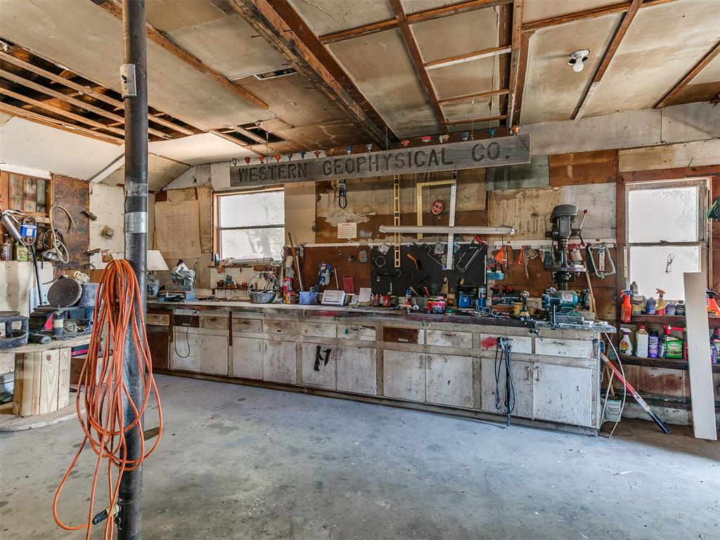 416 E Main Street Property Photo 34