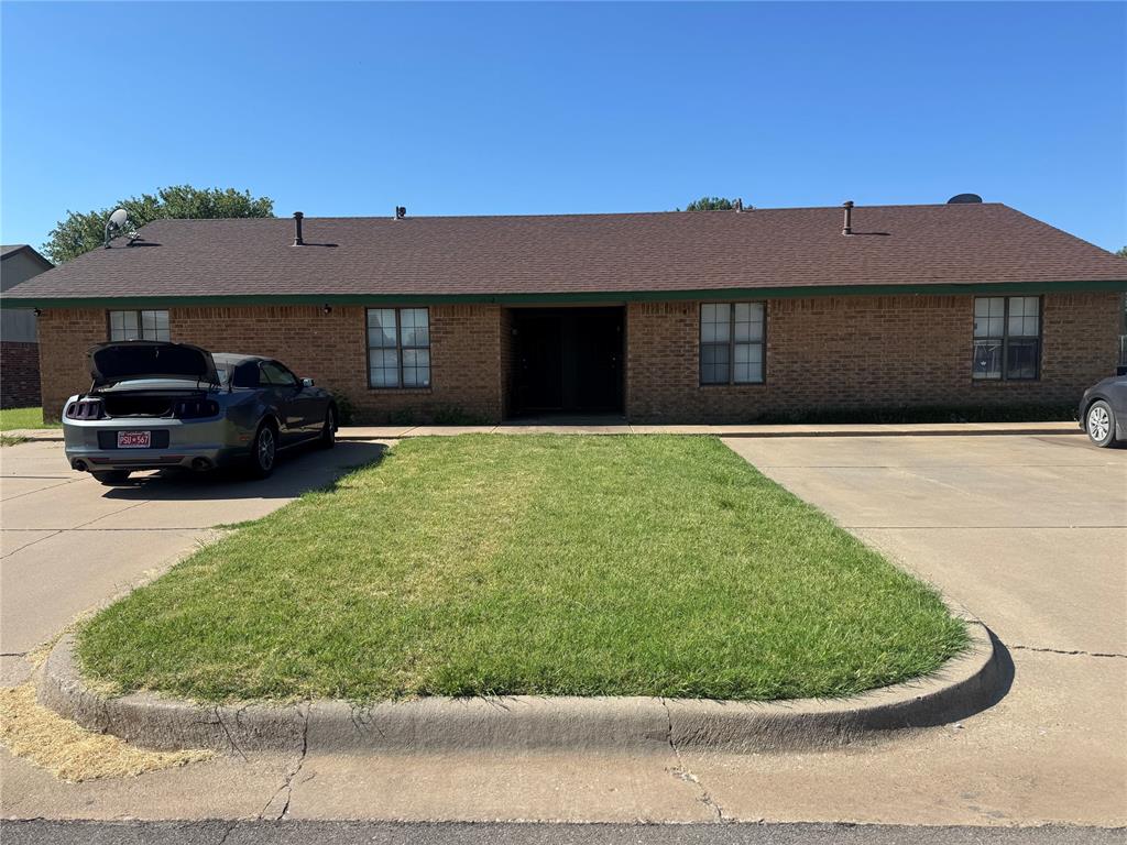 2022 Berry Street Property Photo 1