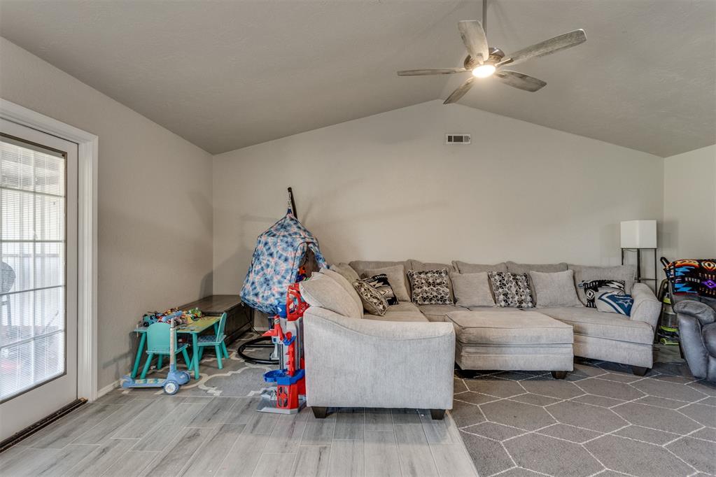 12 N Rice Roads Property Photo 10