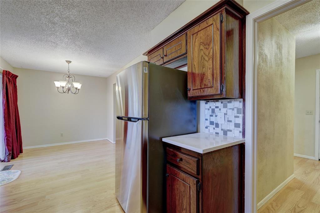 841 N Robinson Avenue Property Photo 10