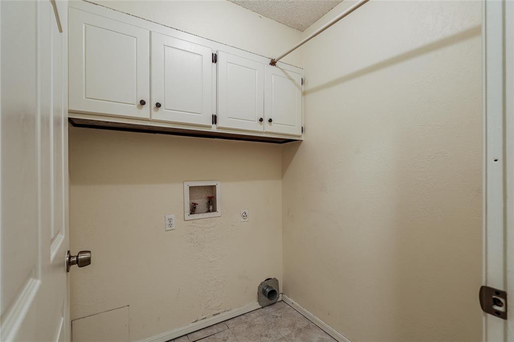 841 N Robinson Avenue Property Photo 21