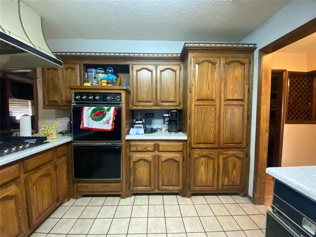 7720 S Linn Avenue Property Photo 7