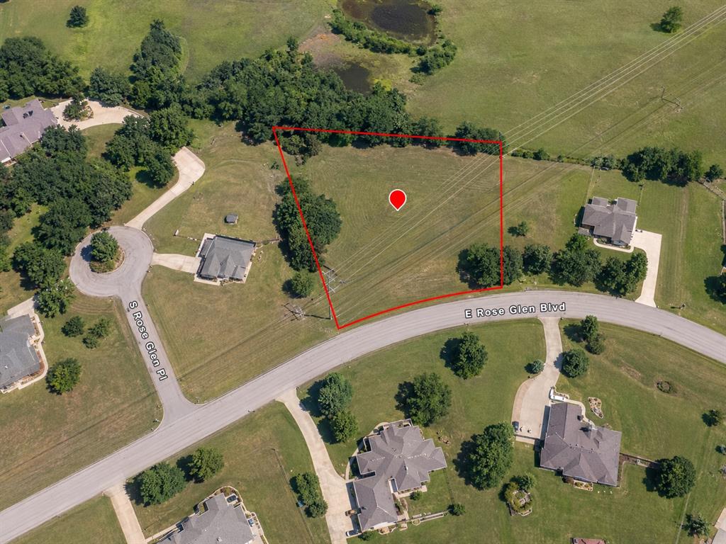 001 E Rose Glen Boulevard Property Photo 1
