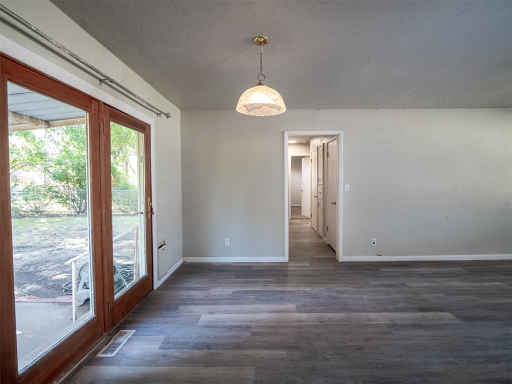 1426 Pastusek Avenue Property Photo 6