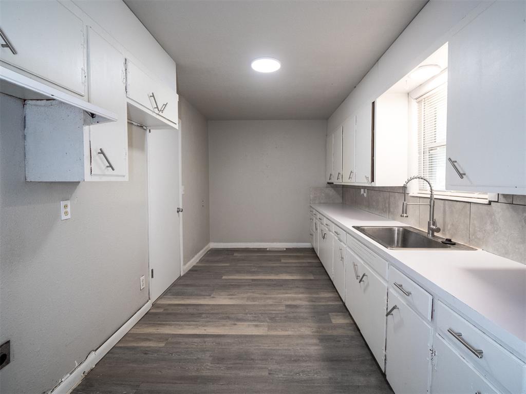 1426 Pastusek Avenue Property Photo 8