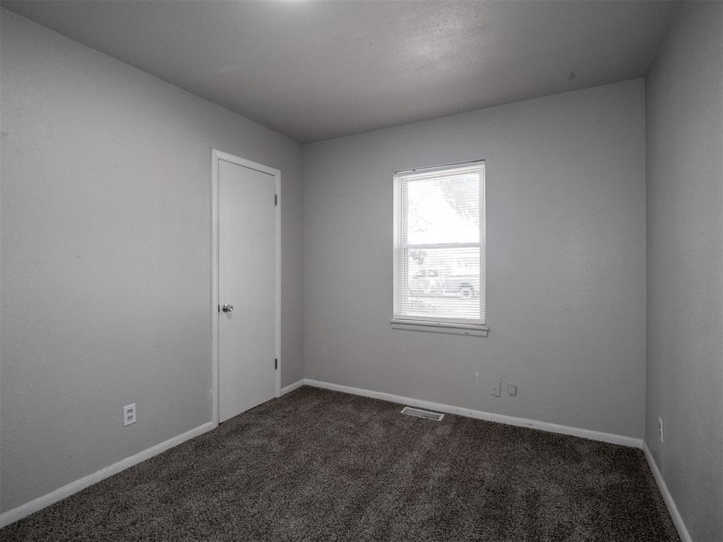 1426 Pastusek Avenue Property Photo 20