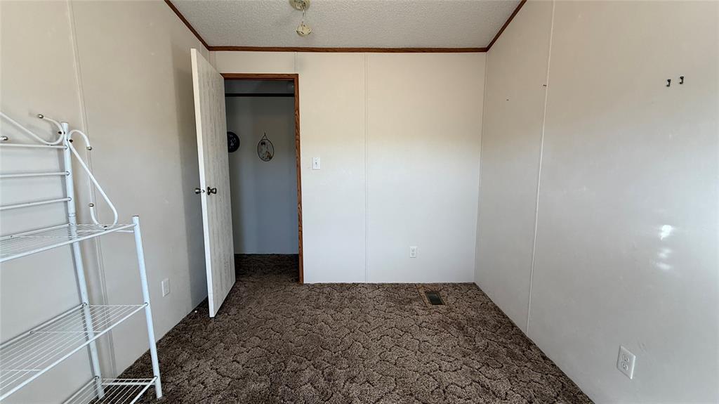 3000 E Walnut Street Property Photo 17