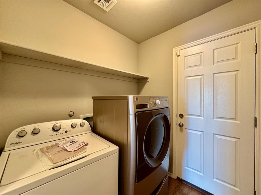 11656 Nw 134th Street Property Photo 18