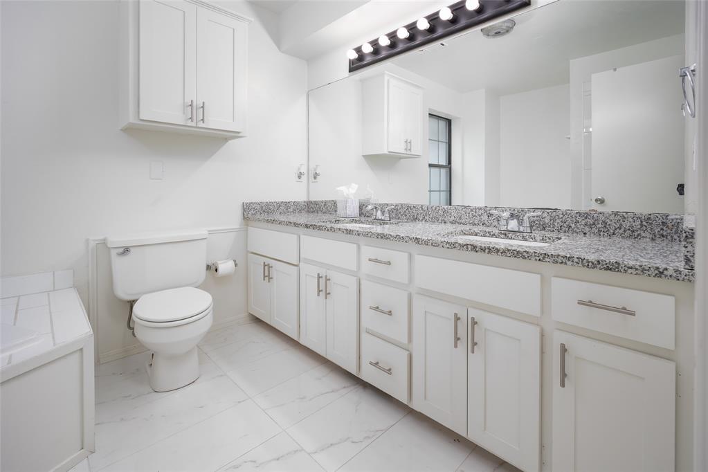 1129 Nw 176th Street Property Photo 15