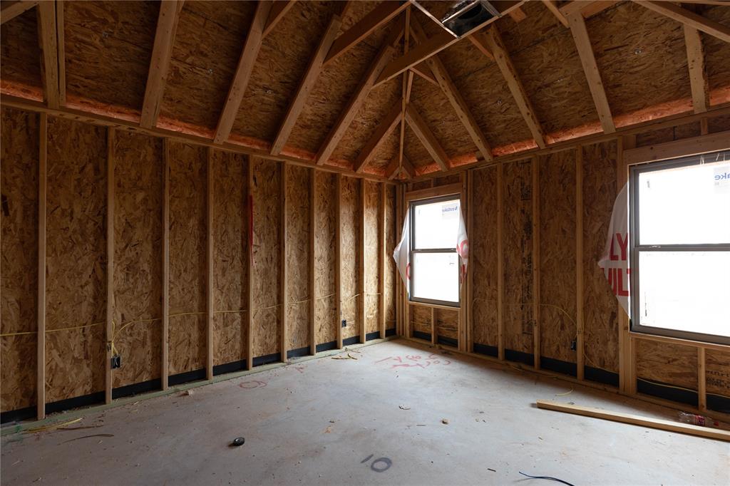 12213 Sw 32nd Place Property Photo 3