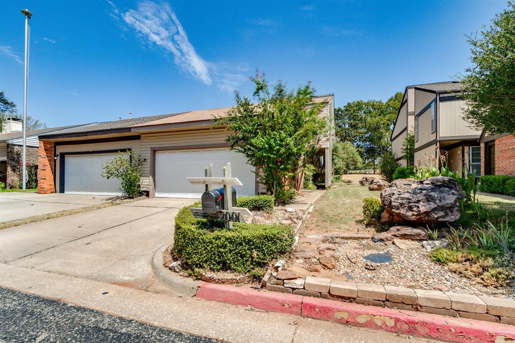 2001 Three Stars Road Property Photo 1