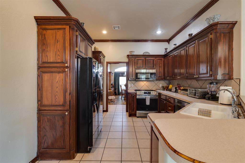 320 Nathan Drive Property Photo 12