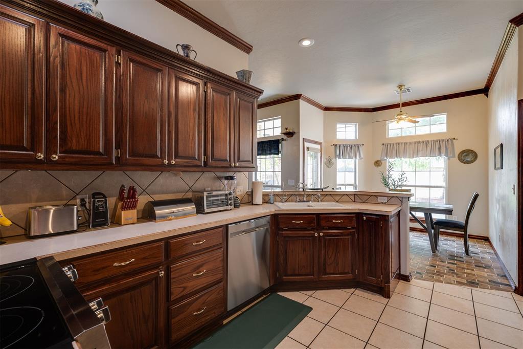 320 Nathan Drive Property Photo 14