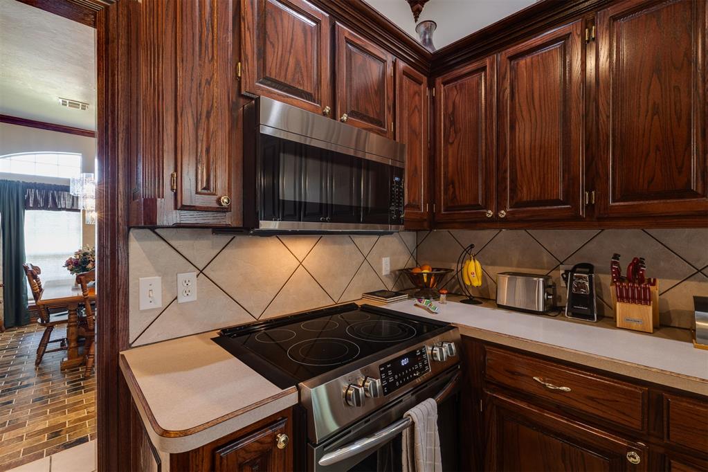 320 Nathan Drive Property Photo 15