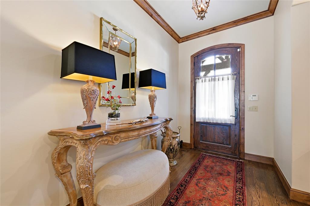 1902 Elmhurst Avenue Property Photo 6