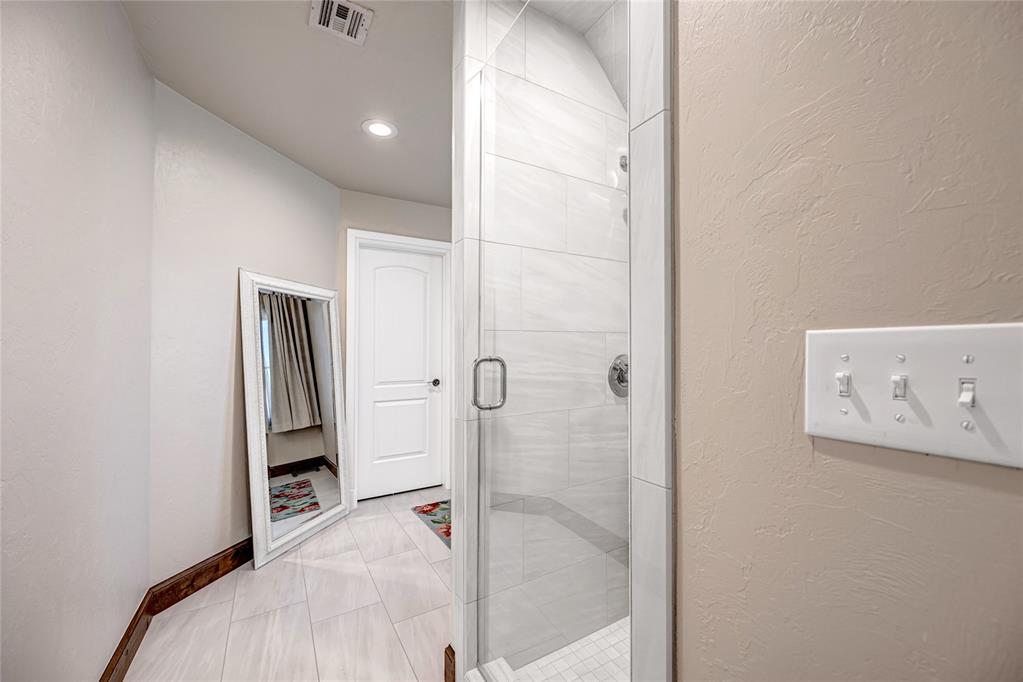 1902 Elmhurst Avenue Property Photo 37