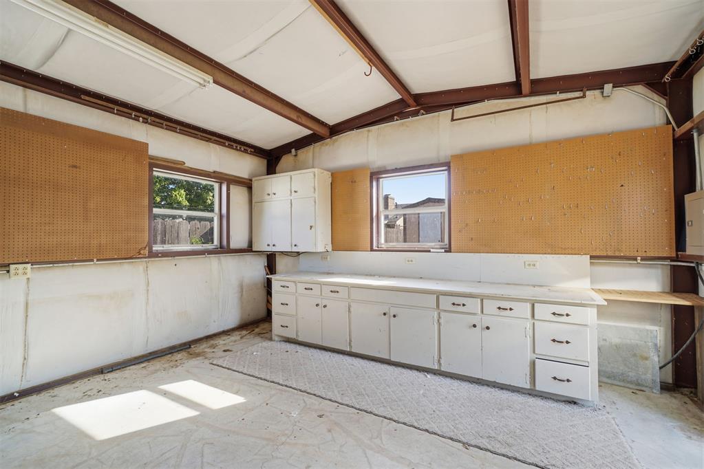 2408 N Flamingo Lane Property Photo 45