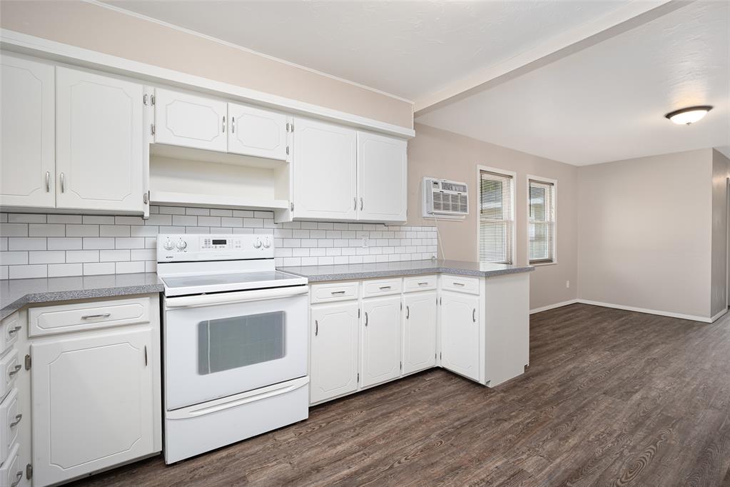10501 Bellview Drive Property Photo 11