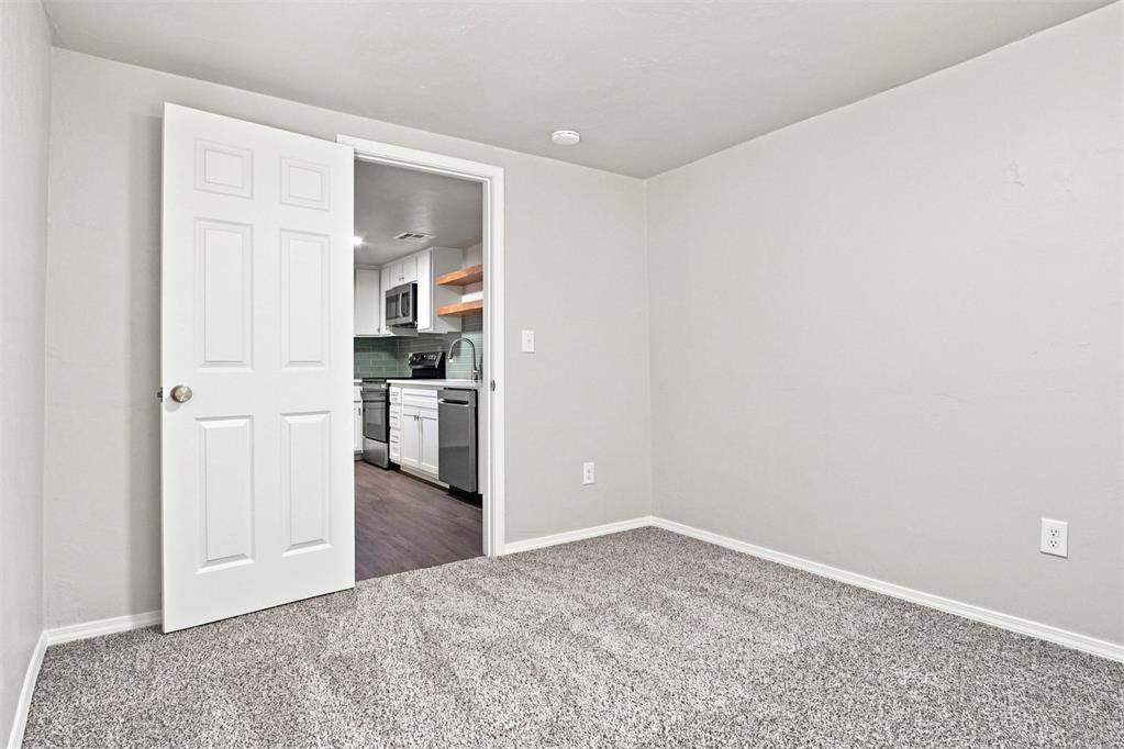 1710 Ne 35th Street Property Photo 16