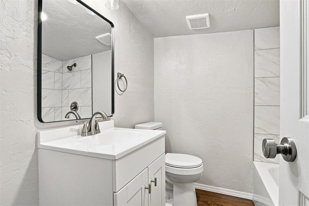 1710 Ne 35th Street Property Photo 17