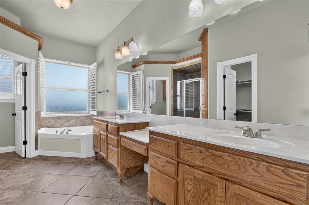 3204 Valley Brook Property Photo 22
