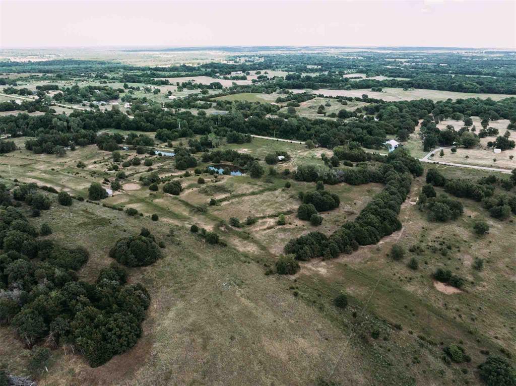 N Schlegel Road Property Photo 5