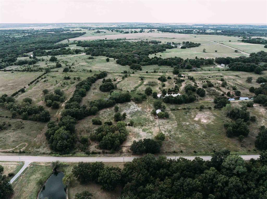 N Schlegel Road Property Photo 8