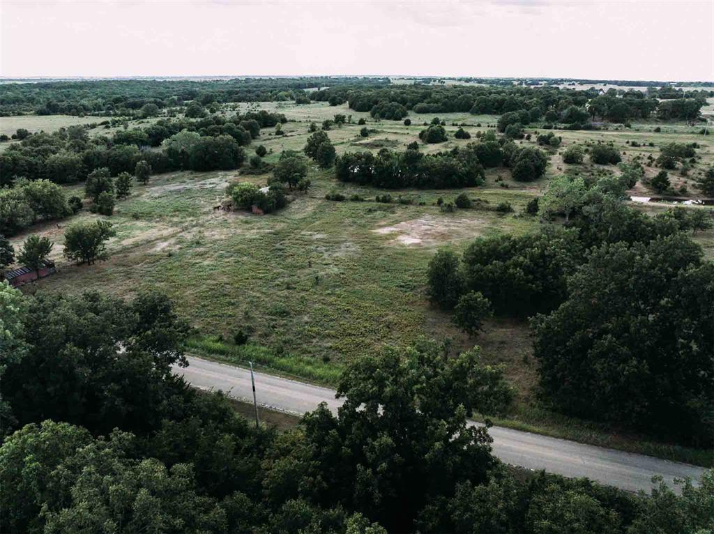N Schlegel Road Property Photo 11