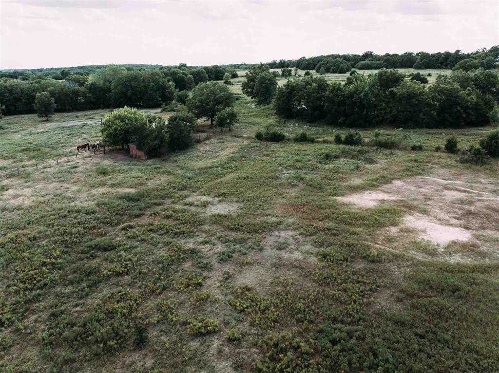 N Schlegel Road Property Photo 12